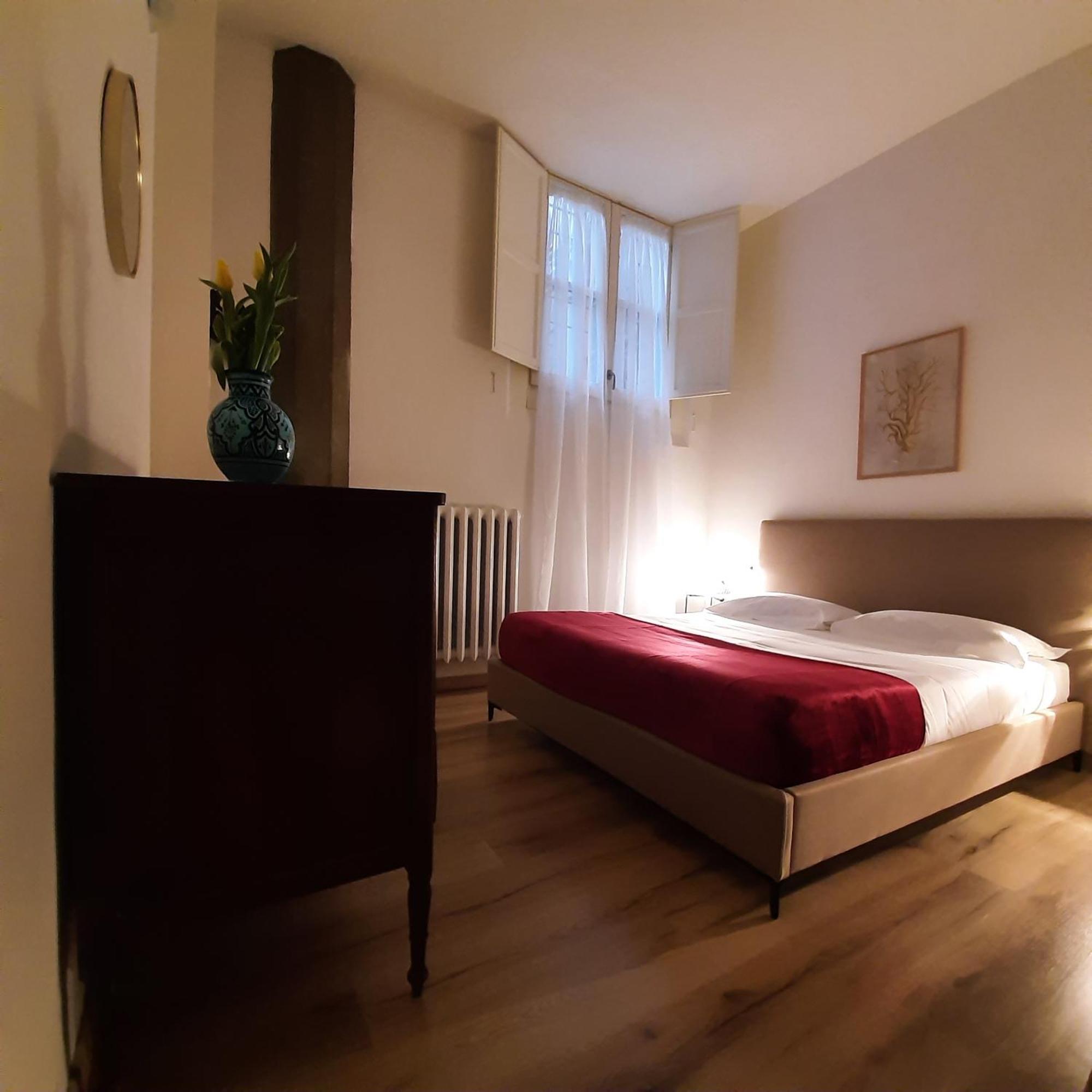 Palazzo Capponi Alle Rovinate Florens Exteriör bild
